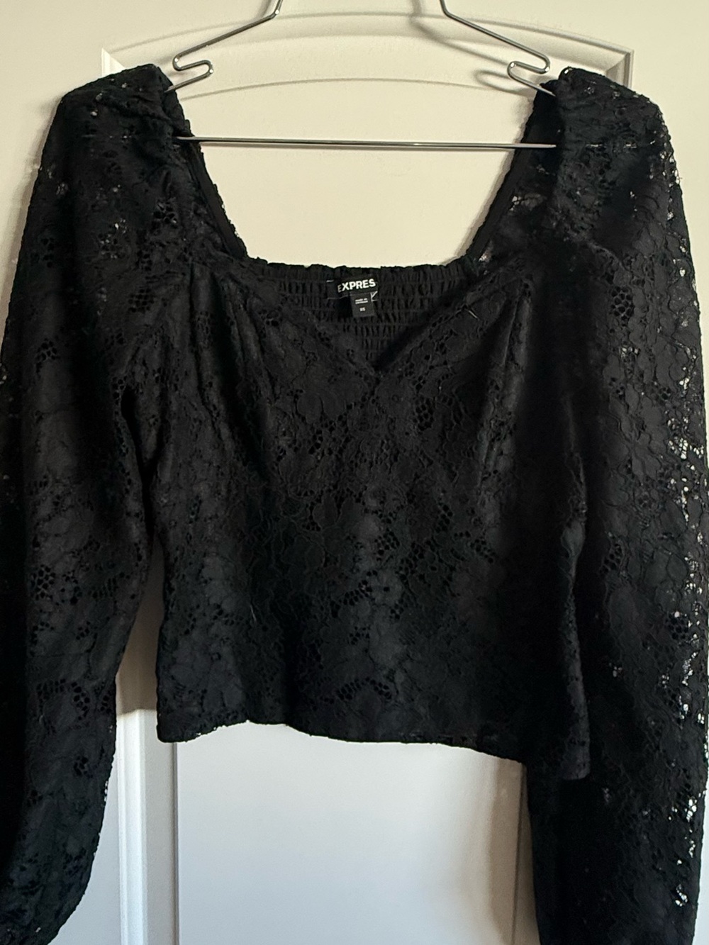Express Black Floral Lace Long-Sleeve Crop Blouse